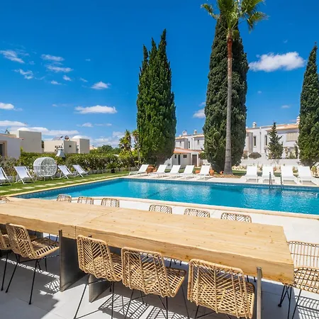 Valbom Luxury Village *